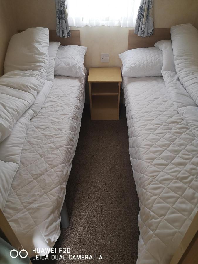 Lovely 2-bed Caravan In On The Naze * Walton-on-the-Naze